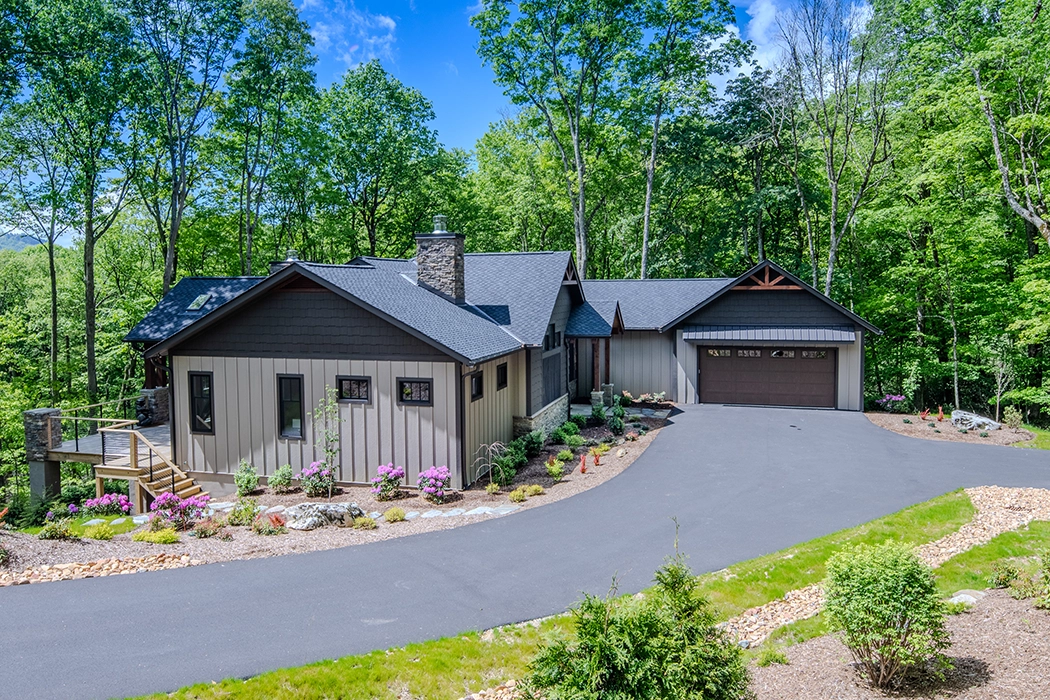 exterior of home at Vistas at Linville Ridge