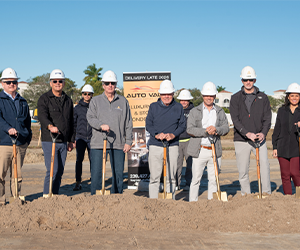 Lutgert’s Naples Auto Vault Moves Into Vertical Construction